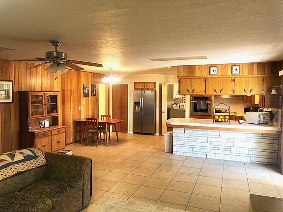 4th image of 907 Pearson Dr