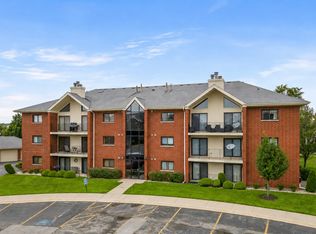 6612 Martin France Cir APT 3D, Tinley Park, IL 60477