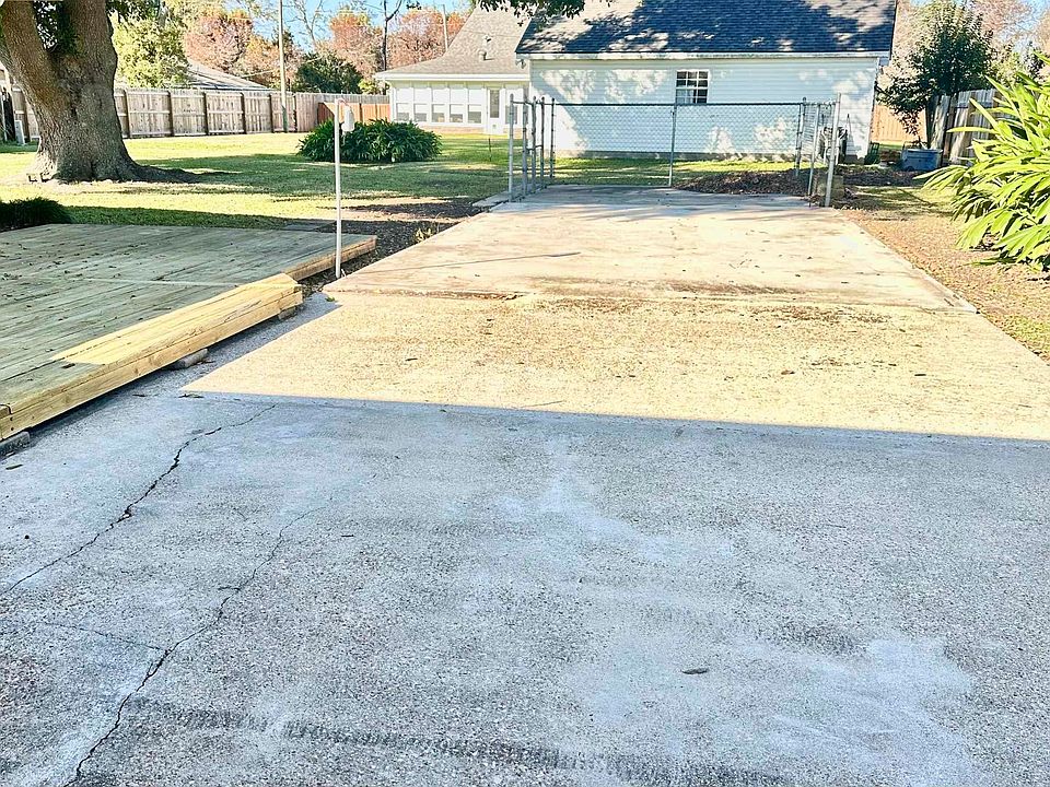 624 Winfield Blvd, Houma, LA 70360 Zillow