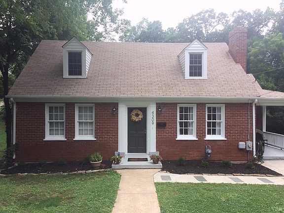 4th image of 4309 Tremont St