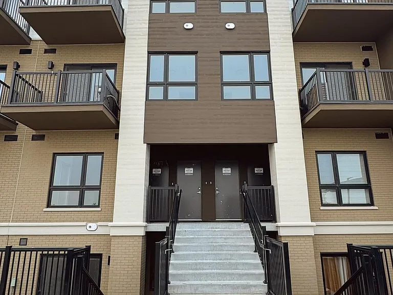 25 Palace St #P9 — Photo 13