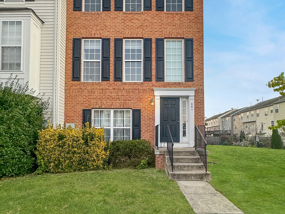 1st image of 401 Hamilton Ct
