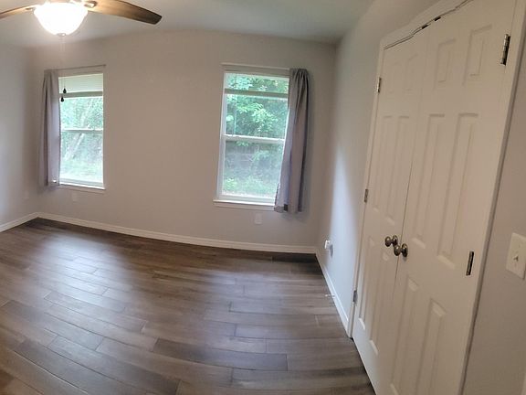 5th image of 12236 Holly St