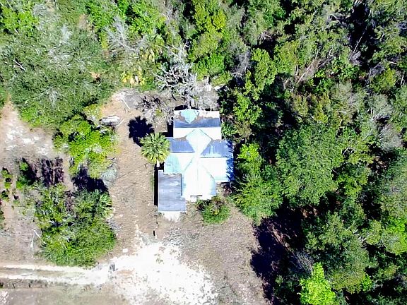 2nd image of 302 W Spring Pl