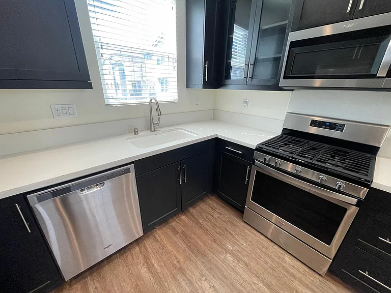 501 Hummingbird Ln — Photo 5