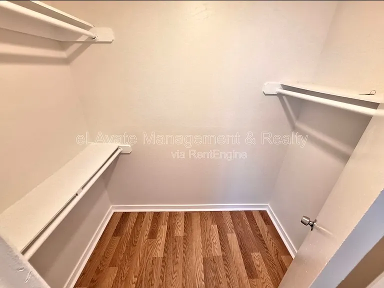 6815 Kelvin Ave. — Photo 23