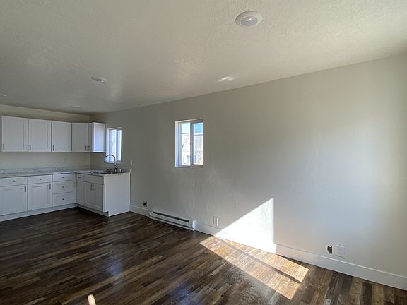 2nd image of 540 Jefferson St #11