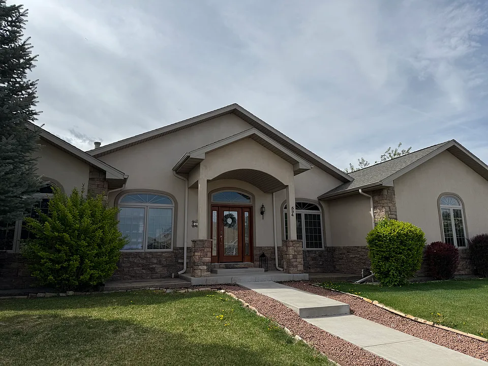 594 Cobble Dr