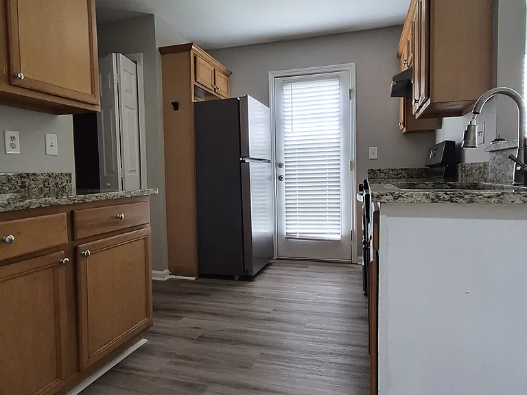 3663 Sapphire Ct — Photo 3