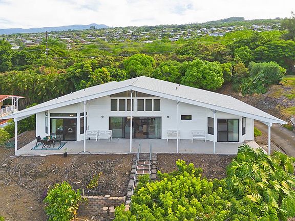 3rd image of 77-6379 Kupuna St