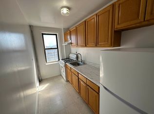3255 Randall Ave APT 4G, Bronx, NY 10465