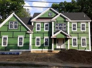 44 Lindbergh Ave, Needham, MA 02494