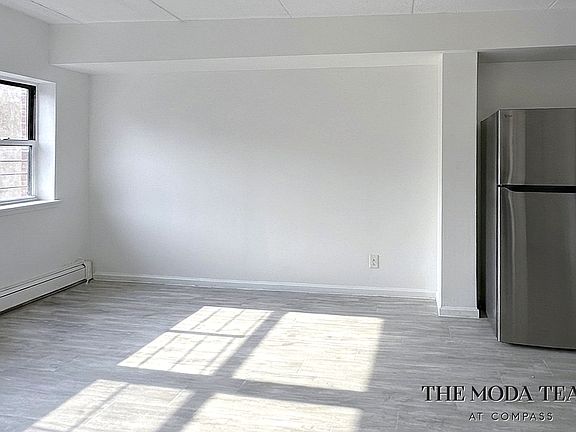 5th image of 539 E 148th St APT 3