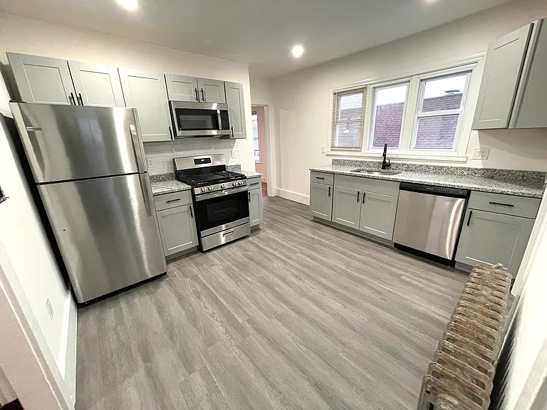 32 Bowen Ave #3 — Photo 9