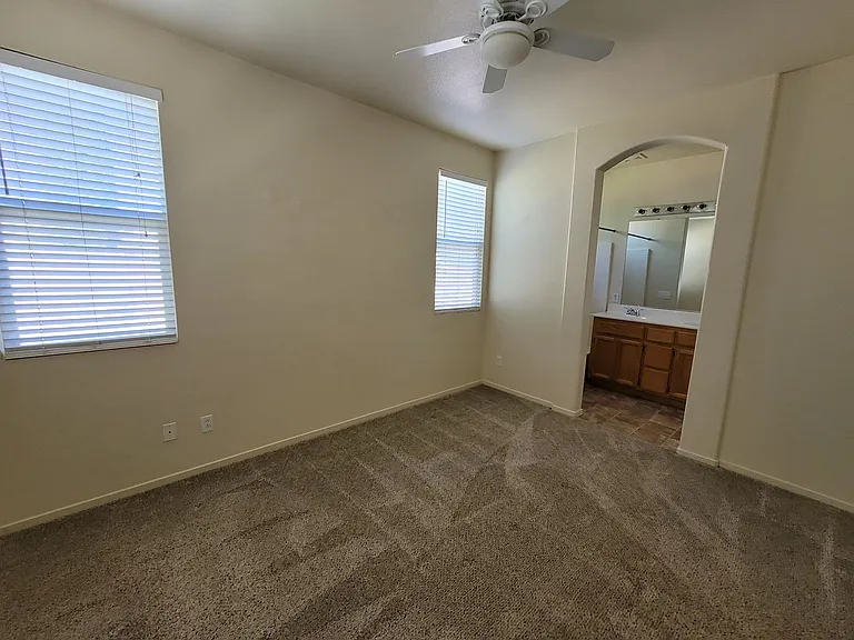 3118 Midway Island St — Photo 7