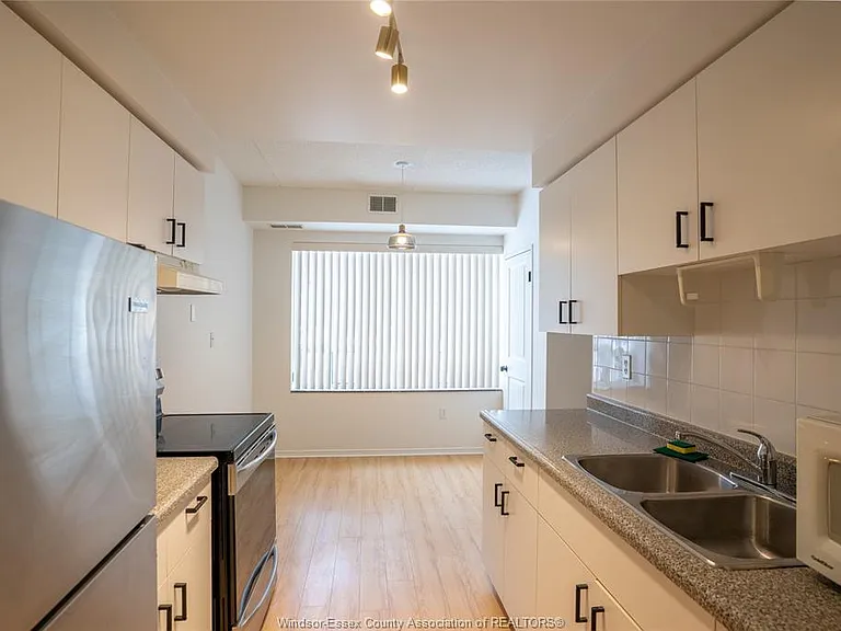 1885 Normandy St #104 — Photo 6