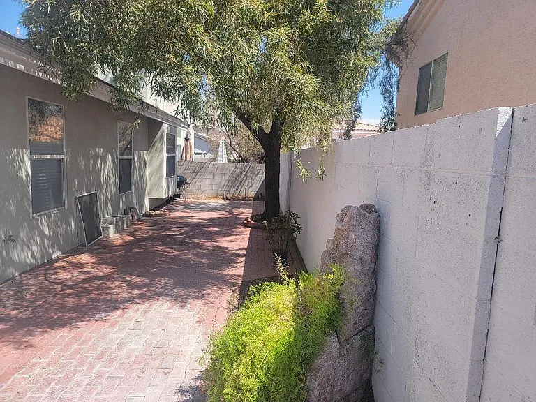 120 Golf Course St — Photo 12
