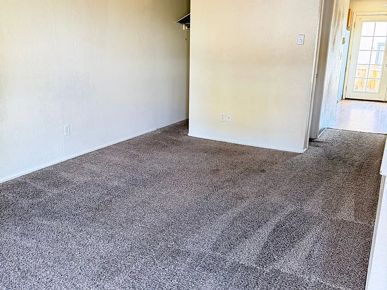 2318 S Colorado Ave — Photo 3