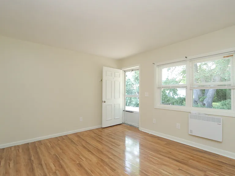 323 Montcalm St #L — Photo 5