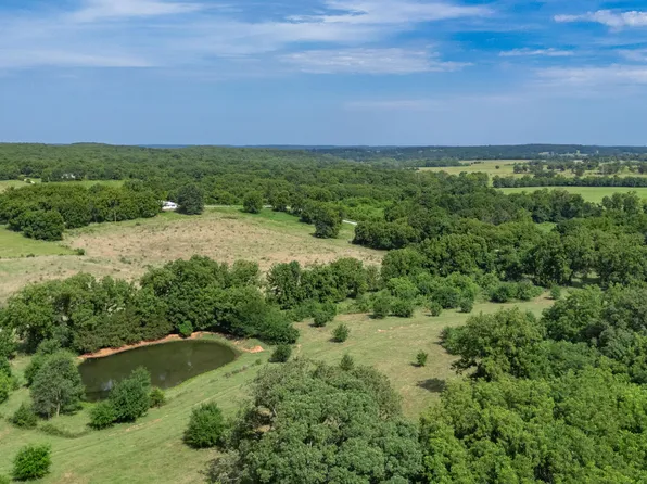 001 E 405th Road, Dunnegan, MO 65640