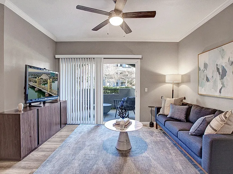 Broadleaf Apartments — Photo 18