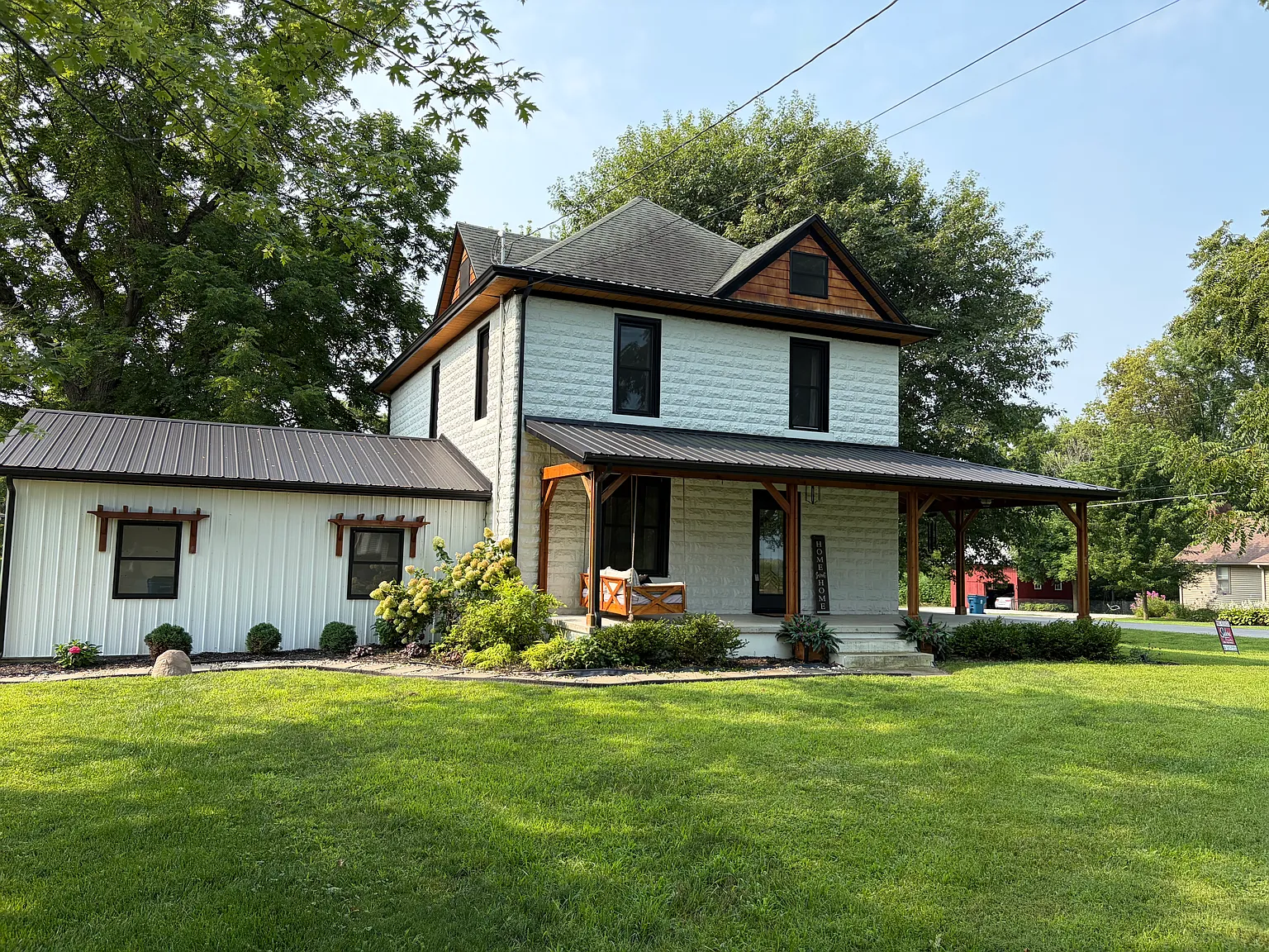 3 bed, 2800 sqft, $2,000 — Photo 3