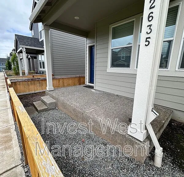 2635 NE 116th Pl — Photo 3