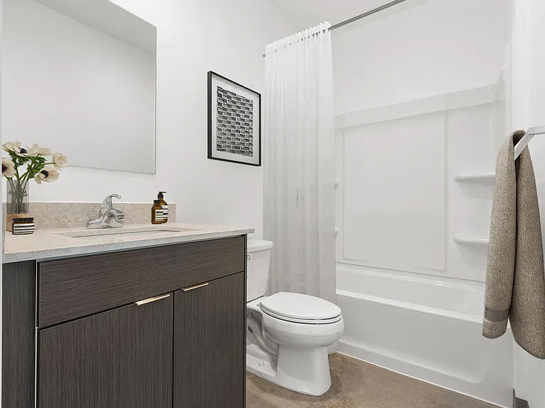 The Bank Tower Apartments — Photo 13