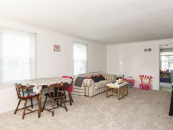 4th image of 54717 Terrace Ln