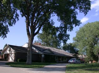 555 S Springlake Ln, Wichita, KS 67230