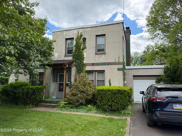 2105 Heights Rd, Berwick, PA 18603
