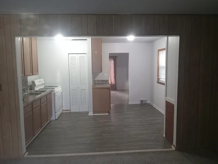 5876 Princess St — Photo 16