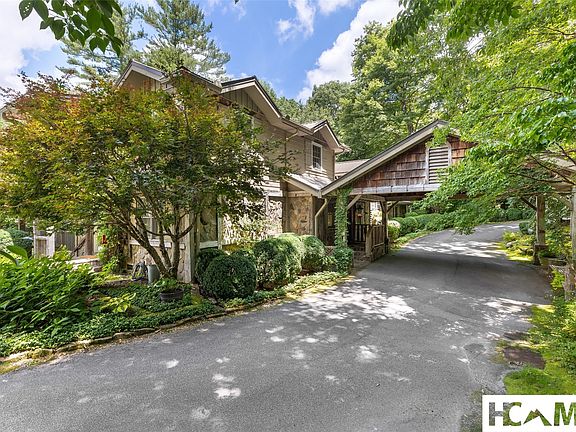 2nd image of 1094 Moorewood Road