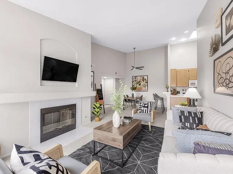 Sofi Canyon Hills — Photo 32