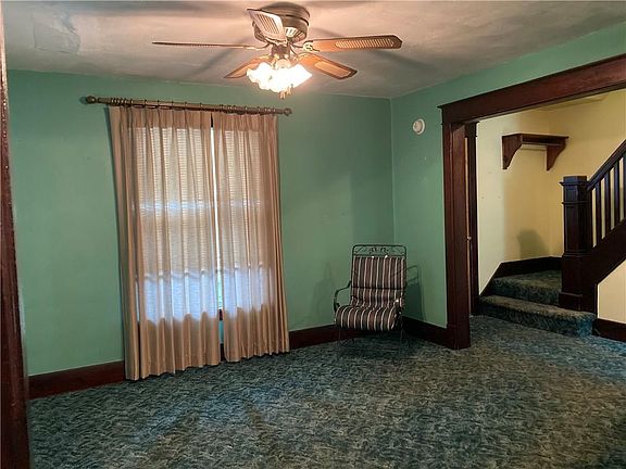 4th image of 1134 E 27th St