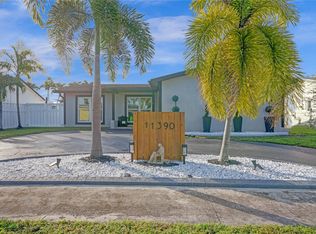 11390 NW 39th Pl, Sunrise, FL 33323