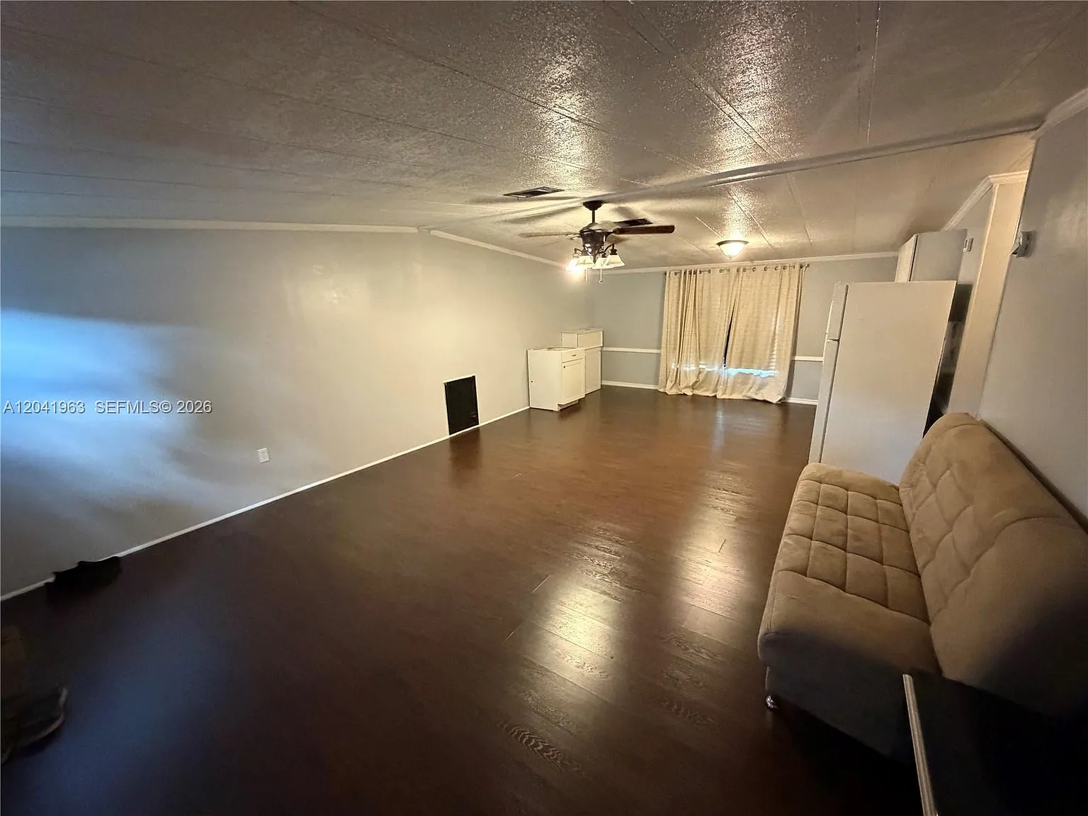 2 bed, 1.0 bath, $2,300 — Photo 2