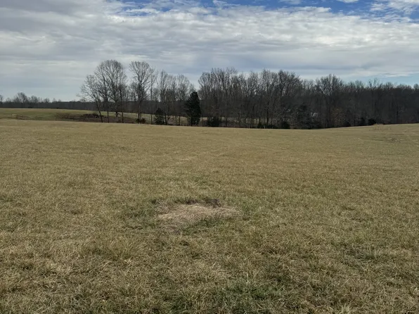 400 White Springs Rd, Lafayette, TN 37083