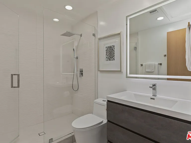 17045 Otsego St — Photo 27