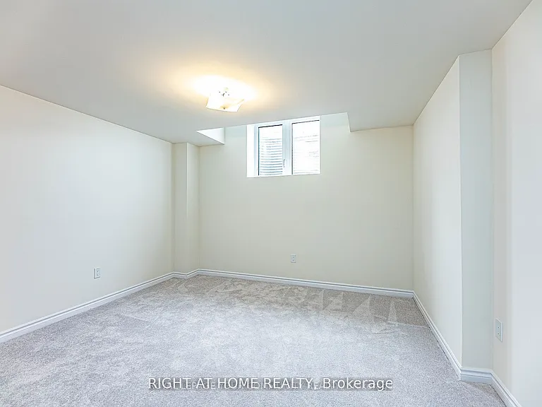 27 Lincoln Dr #BASEMENT — Photo 8