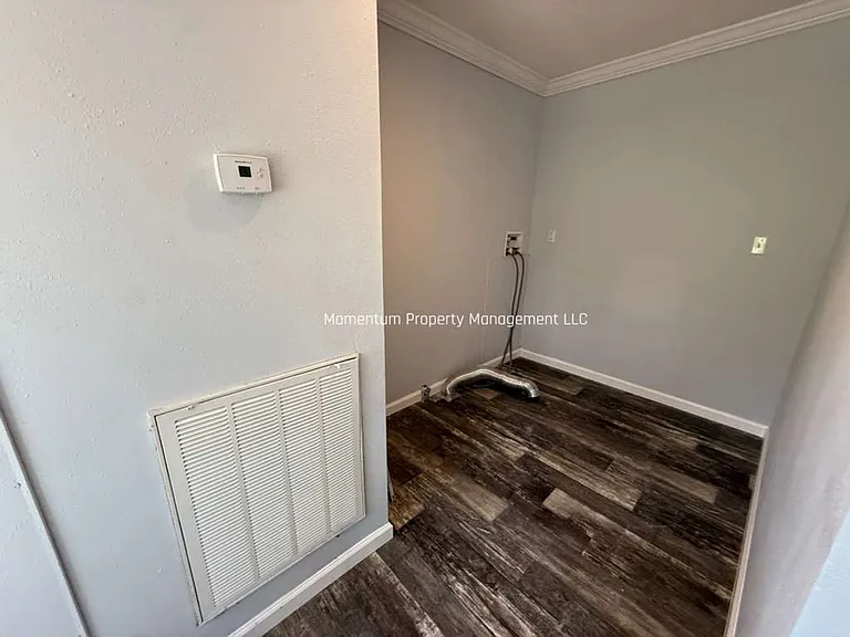 7086 Hilton Dr — Photo 6