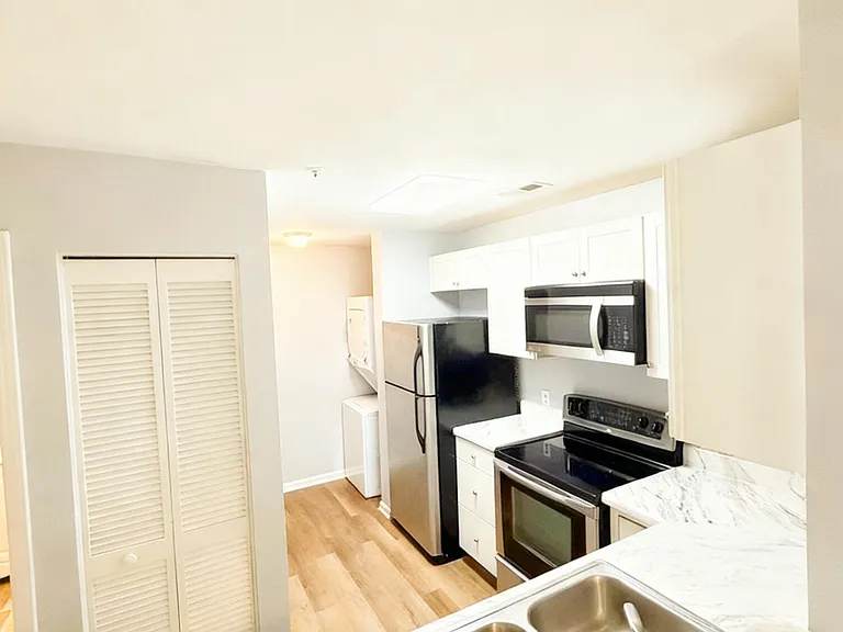 3810 Grey Harbor Dr #203 — Photo 3
