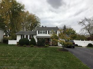 71 Stratford Dr, Manalapan, NJ 07726