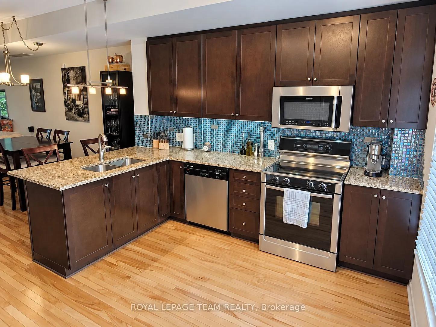 2 bed, $2,350 — Photo 4