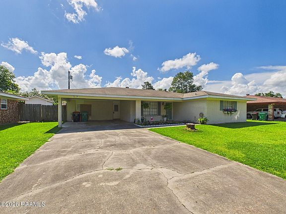 4th image of 108 Thomas Nolan Dr