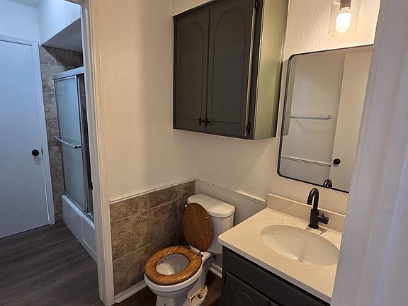 5th image of 4613 Meadowpark Dr