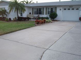 3510 Oxford Dr W, Bradenton, FL 34205