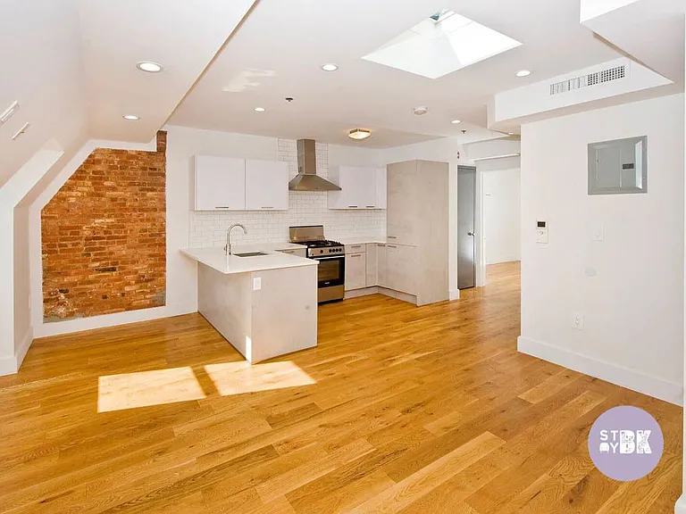 1239 Pacific St #5A — Photo 4