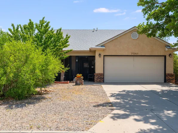 7541 Mackenzie Dr NE, Rio Rancho, NM 87144