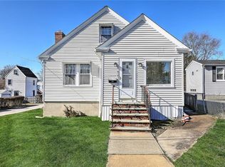 120 Evarts St, Newport, RI 02840